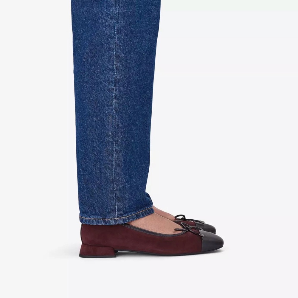 Elegant Clarks Burgundy and Black Women's Flats
